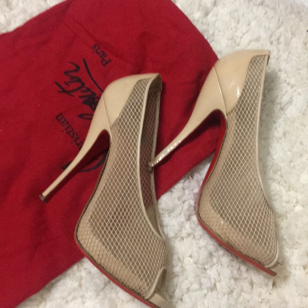 🛑FLASH SALE🛑 Christian Louboutin 38 1/2 ❤️❤️